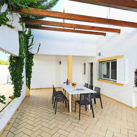 Villa Family 阿尔布费拉